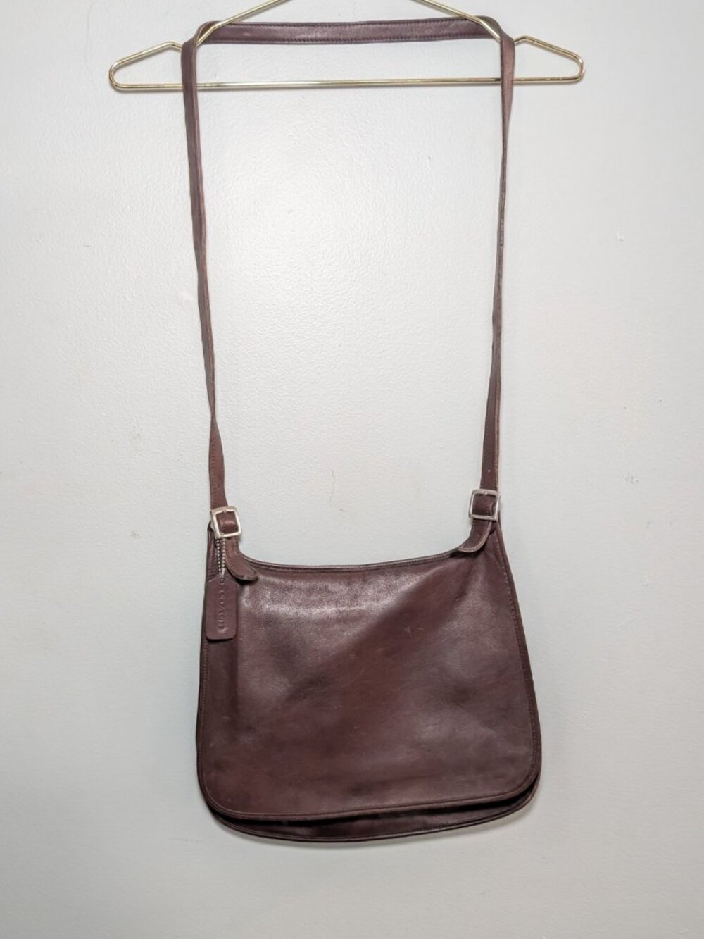 Vintage 90s Coach 9082 Hippie Flap Saddle Crossbody Bag Mahogany Brown Leather